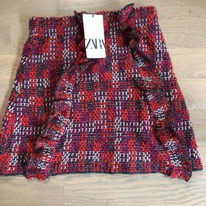 Brand new, never worn Zara skirt
